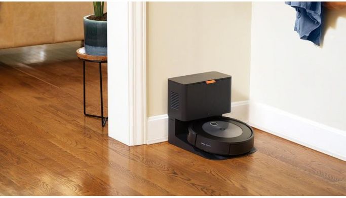 Робот пылесос iRobot Roomba J7+ USA
