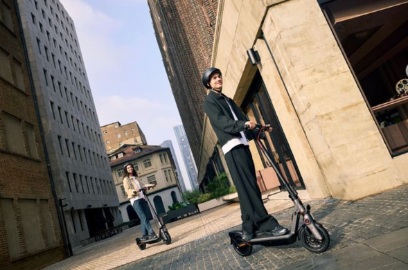 Електросамокат Segway Ninebot F3 E 1000W, до 70 км, IPX6, передня гідравлічна підвіска